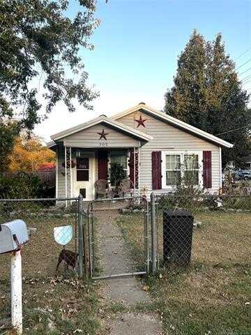 302 NE 5th, Durant, OK 74701