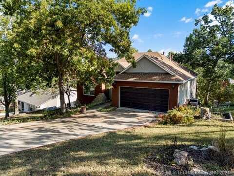 1381 Forest Lane, Catoosa, OK 74015