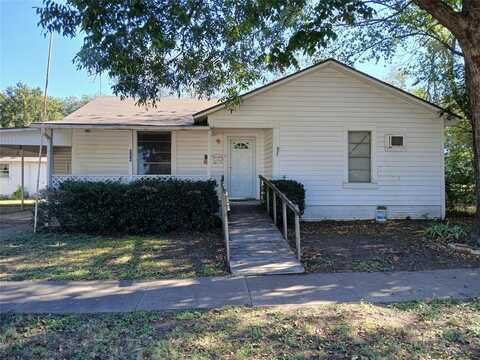 604 N Bois D Arc Avenue, Hubbard, TX 76648