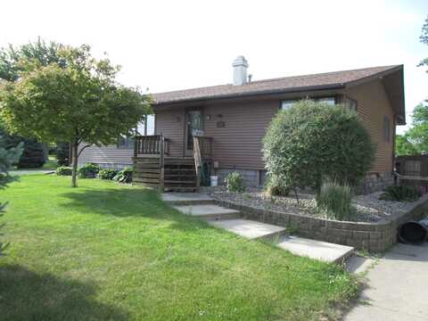 528 16th Street, Sheldon, IA 51201