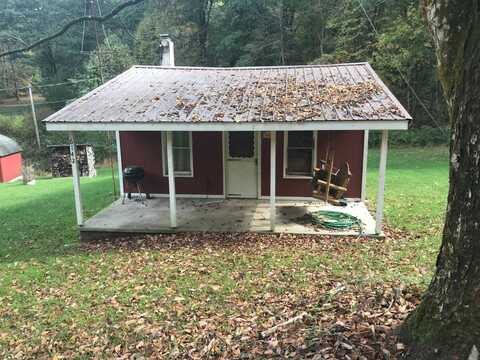 6142 Kanetown Rd, Tunnelton, WV 26444