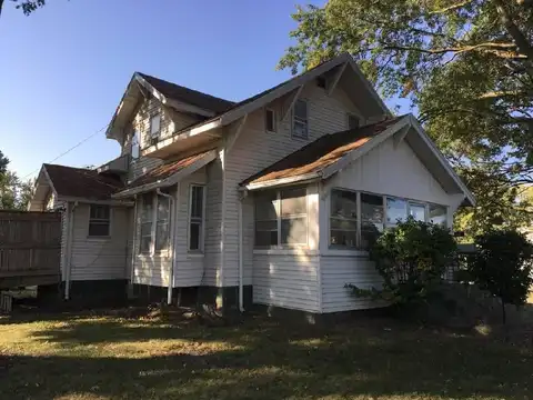 422 West Main Street, Kahoka, MO 63445