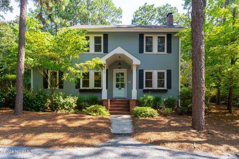 195 S Ridge Street, Southern Pines, NC 28387