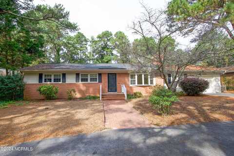 133 Pine Ridge Drive, Whispering Pines, NC 28327