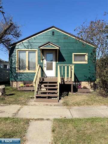 214 W 1st Ave, Keewatin, MN 55753