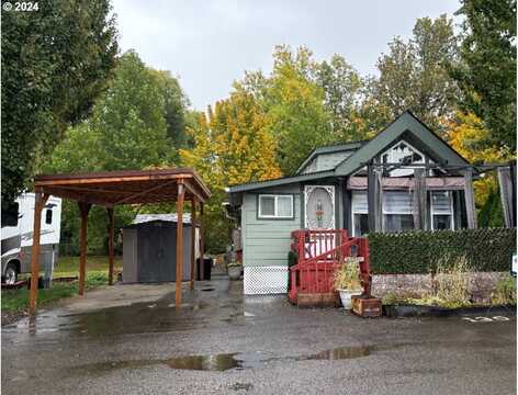 28800 Salmon River HWY, Grand Ronde, OR 97347