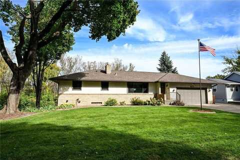 6114 49th Street N, Oakdale, MN 55128