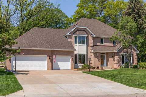 9376 Wedgewood Drive, Woodbury, MN 55125