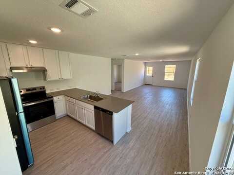 7223 Orange Sapphire, San Antonio, TX 78263