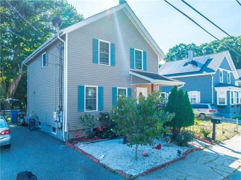 8 Arnold Avenue, Lincoln, RI 02865