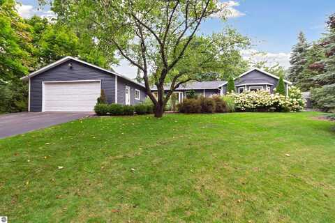 1513 N Orchard Drive, Traverse City, MI 49686