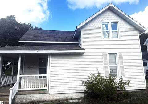 307 Crippen Street, Cadillac, MI 49601