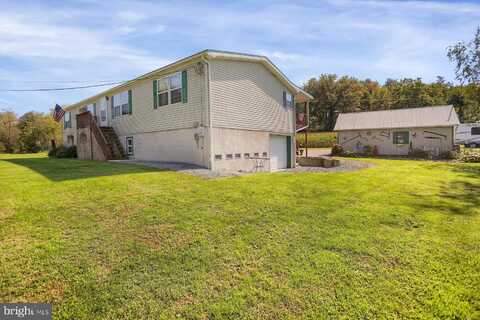 734 LONG RUN ROAD, MILL HALL, PA 17751