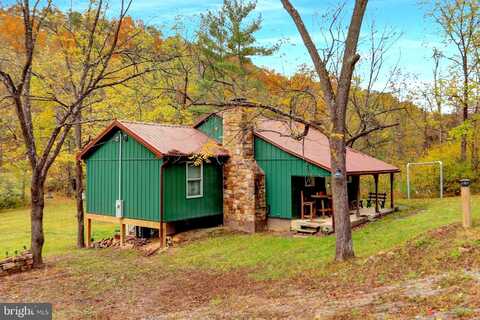 317 BARTON HOLLOW ROAD, EAST WATERFORD, PA 17021