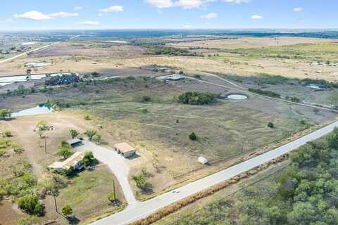 393 TK Parkway, Axtell, TX 76624