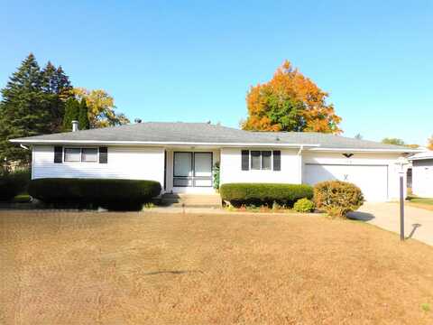 109 Circle Drive, Manchester, IA 52057