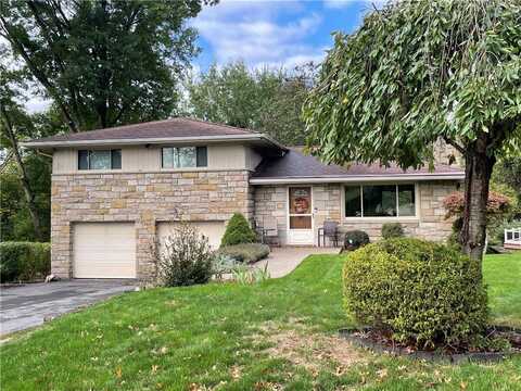 853 Somerville Dr, Sackett, PA 15243