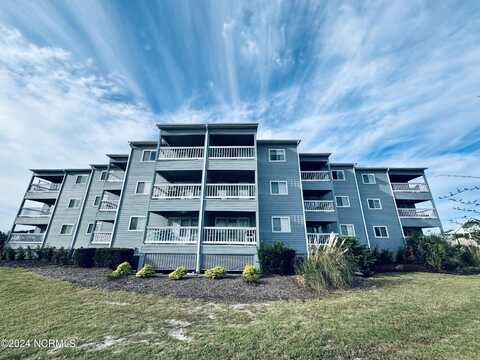 400 Virginia Avenue, Carolina Beach, NC 28428