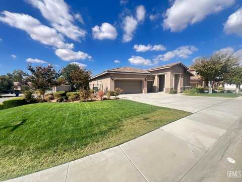 5000 Grand Cypress Way, Bakersfield, CA 93306