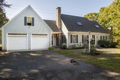 35 Wingfoot Drive, Cummaquid, MA 02637