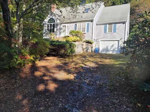 19 Mutiny Way, Mashpee, MA 02649