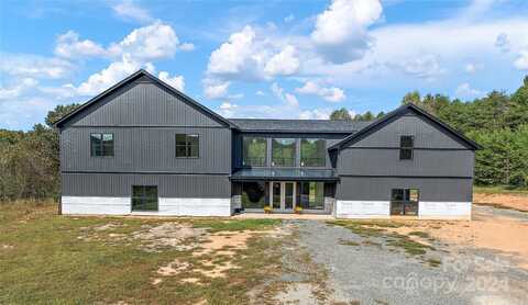 7504 Greedy Highway, Hickory, NC 28602