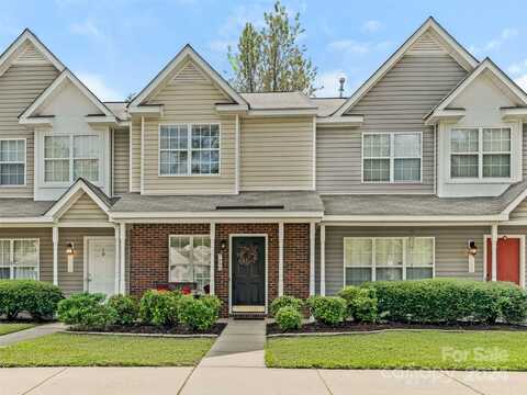 7690 Petrea Lane, Charlotte, NC 28227