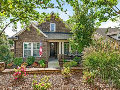 9302 Highclere Court, Matthews, NC 28105