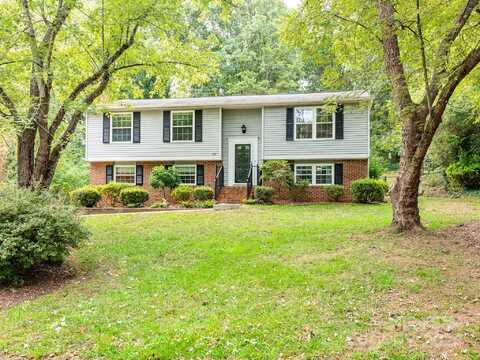 7015 Rollingridge Drive, Charlotte, NC 28211