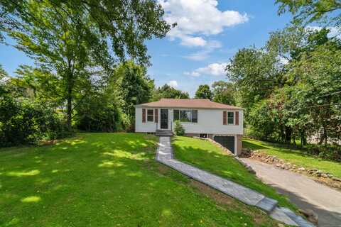 68 Queen Street, Newtown, CT 06470