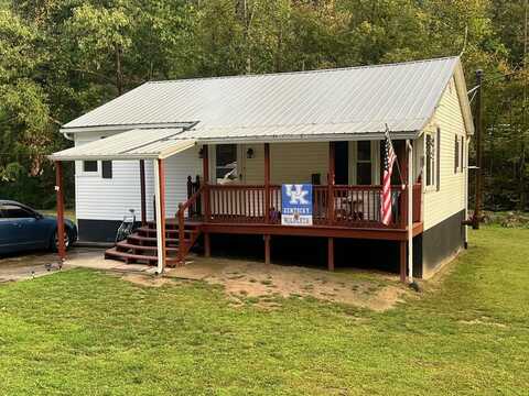 204 Daystar Rd., Delbarton, WV 25670