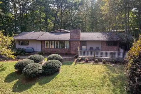 280 Warbler Lane, Whittier, NC 28789