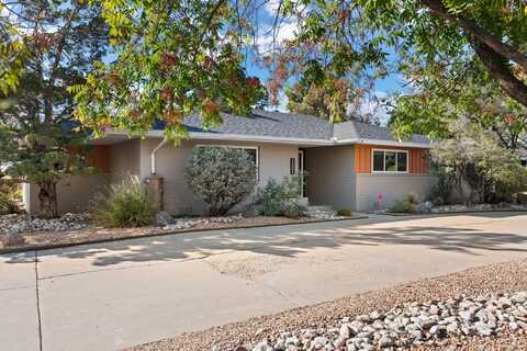 1201 DAKOTA Street NE, Albuquerque, NM 87110