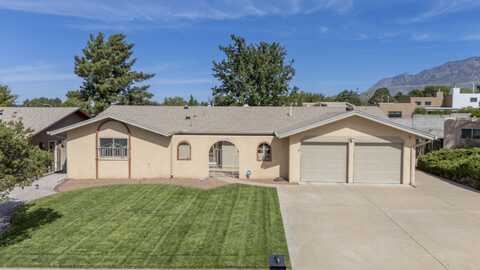 12109 Saint Marys Drive NE, Albuquerque, NM 87111