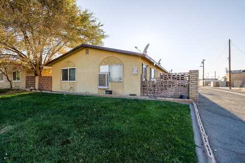 45133 Spearman Avenue, Lancaster, CA 93534