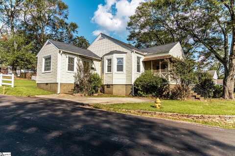 12 Center Street, Taylors, SC 29687