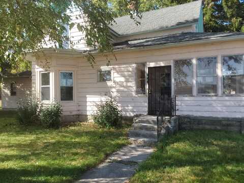 103 S Jefferson Street, Medaryville, IN 47957