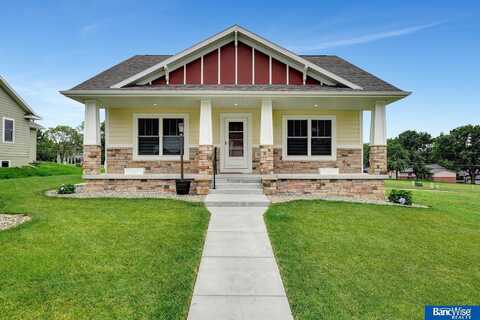 1059 Ironwood Drive, Seward, NE 68434