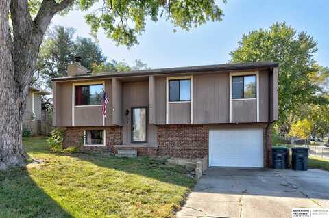 13627 BIRCHWOOD Avenue, Omaha, NE 68137