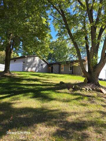 619 Circle Ridge Drive, Buchanan, MI 49107