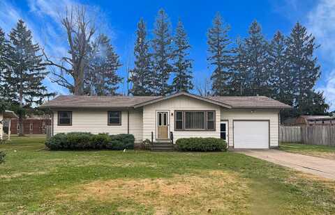 1674 S Cherry Drive, Stevensville, MI 49127