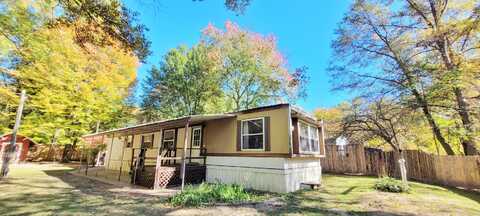 2838 3rd Street, White Cloud, MI 49349