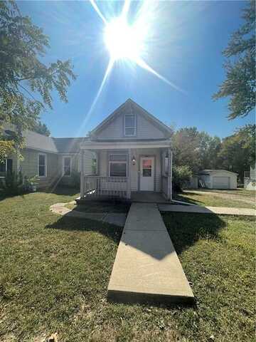 1139 Spruce Street, Leavenworth, KS 66048