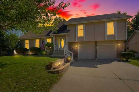 4073 SW Camelot Drive, Lees Summit, MO 64082