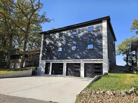 3009 Lakeshore Drive, Okoboji, IA 51355