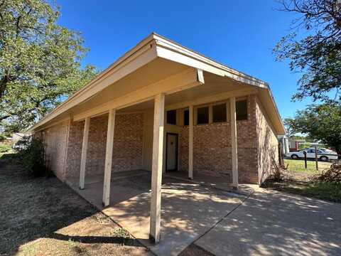 2124 32nd Street, Lubbock, TX 79411