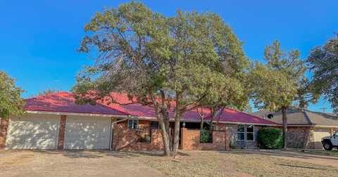 2025 Mustang Drive, Levelland, TX 79336