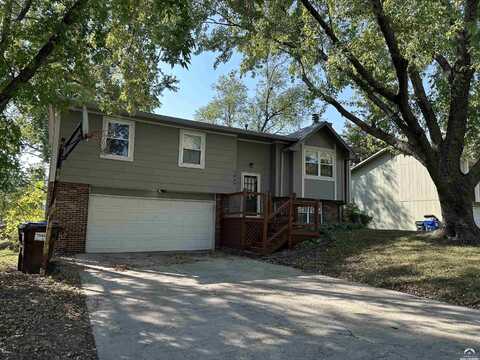 1527 W 27th Street, Lawrence, KS 66046