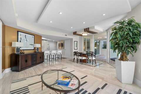 250 Sunny Isles Blvd, Sunny Isles Beach, FL 33160