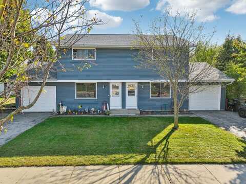 1625 Hans St, West Bend, WI 53090